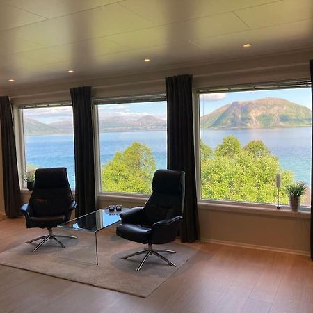 Вілла Fantastic View, Quiet And Relaxing By The Sea Kvaloya Екстер'єр фото